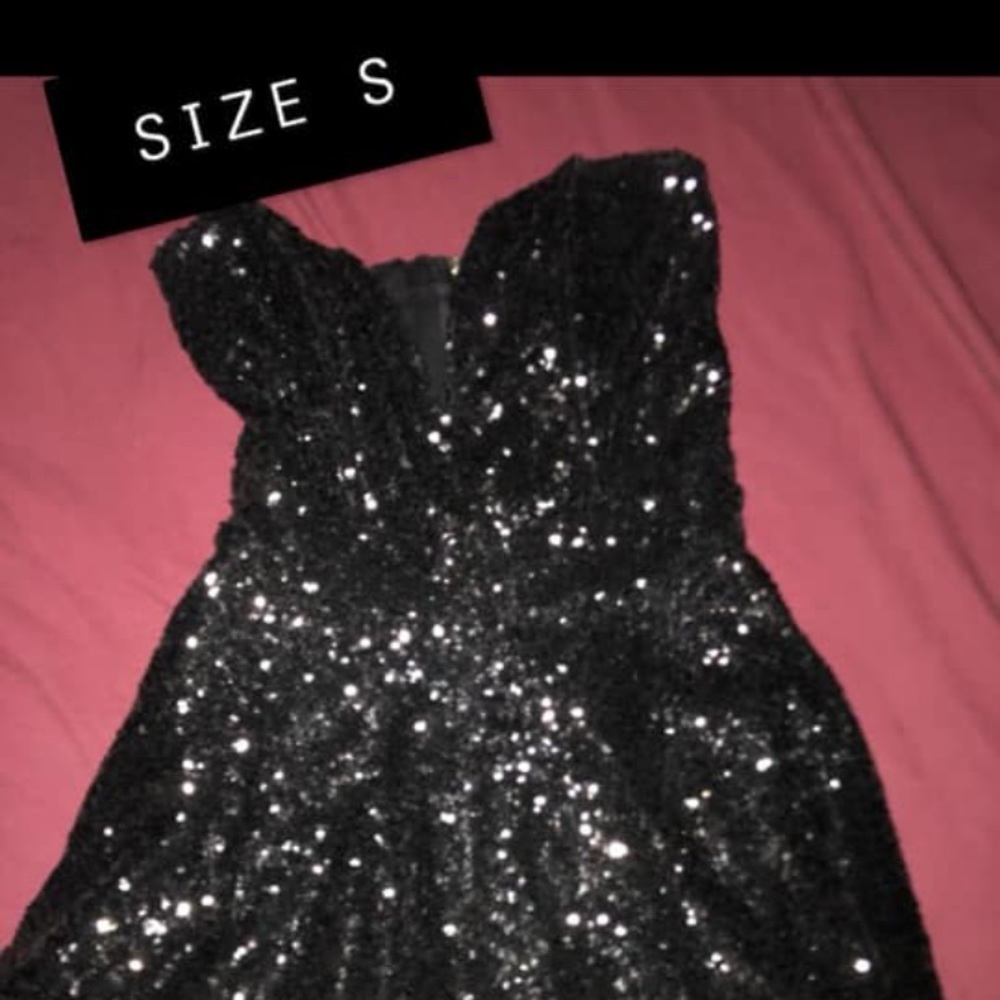 Dresses & Jacket - Picture 2 of 8